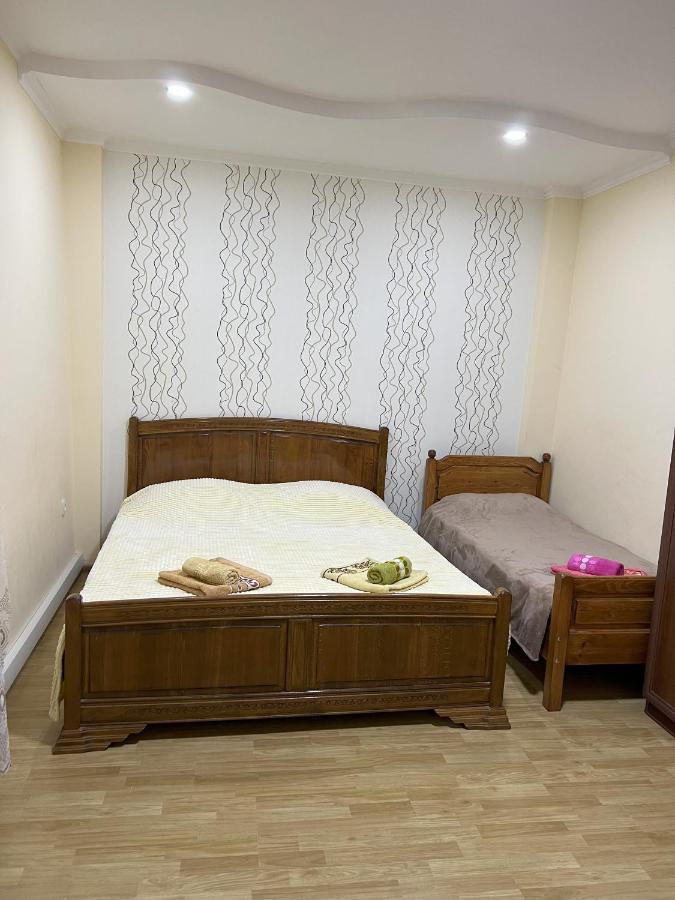 Guest House Borjomi Esterno foto
